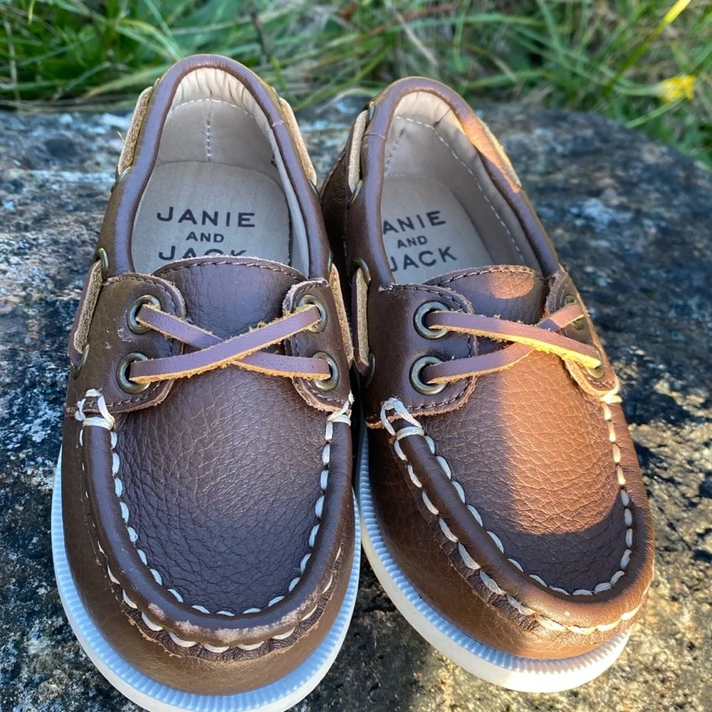 Janie and Jack deck shoes size 5 - Picture 2 of 7